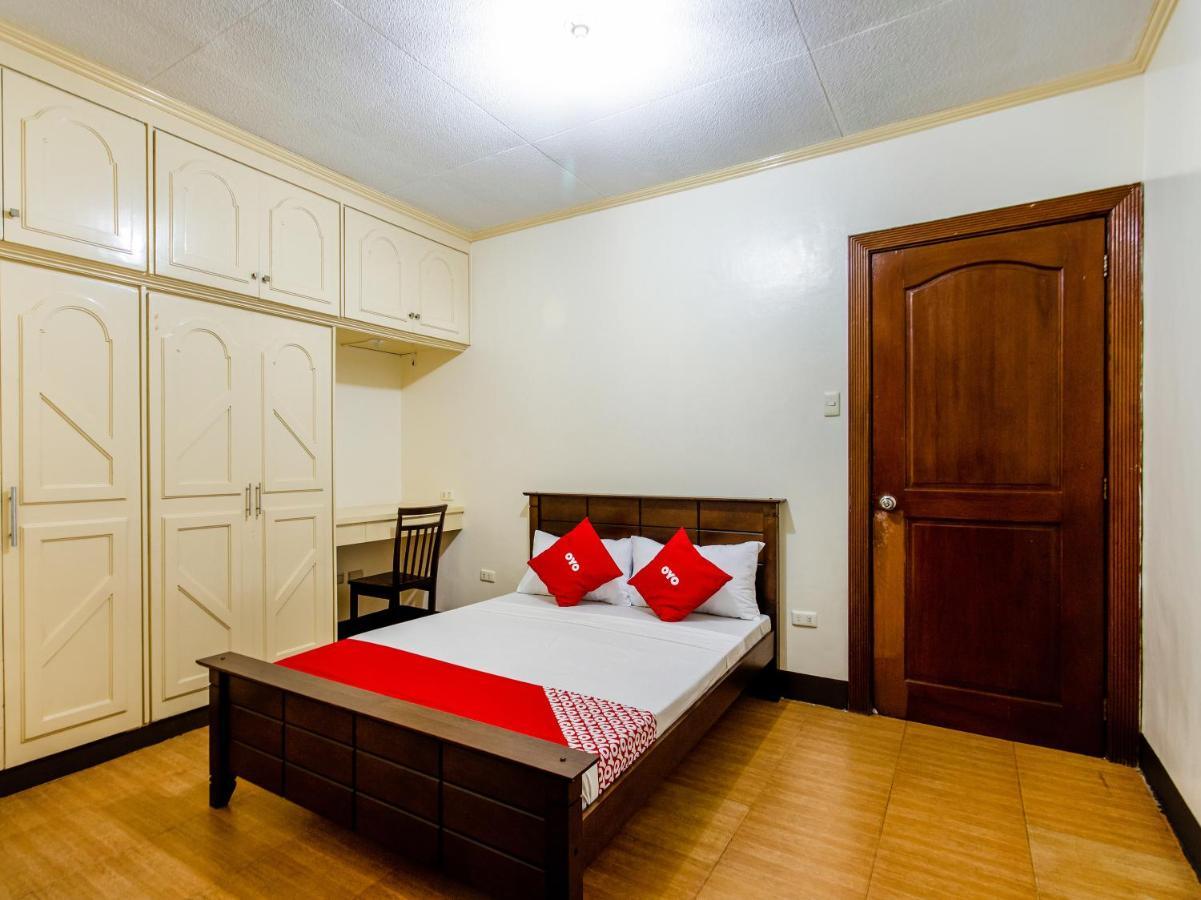 Oyo 831 Casa Maria Hotel Manila Luaran gambar