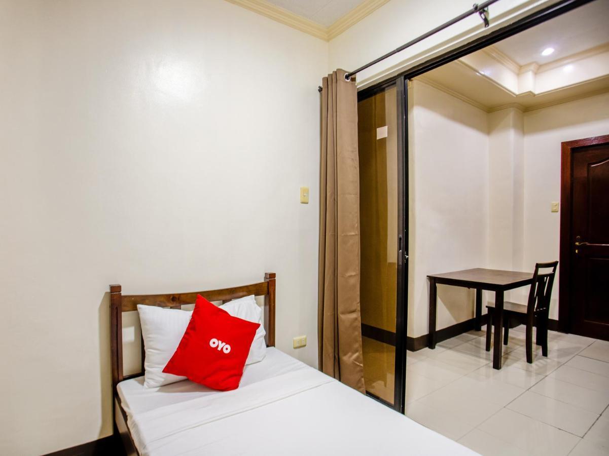 Oyo 831 Casa Maria Hotel Manila Luaran gambar