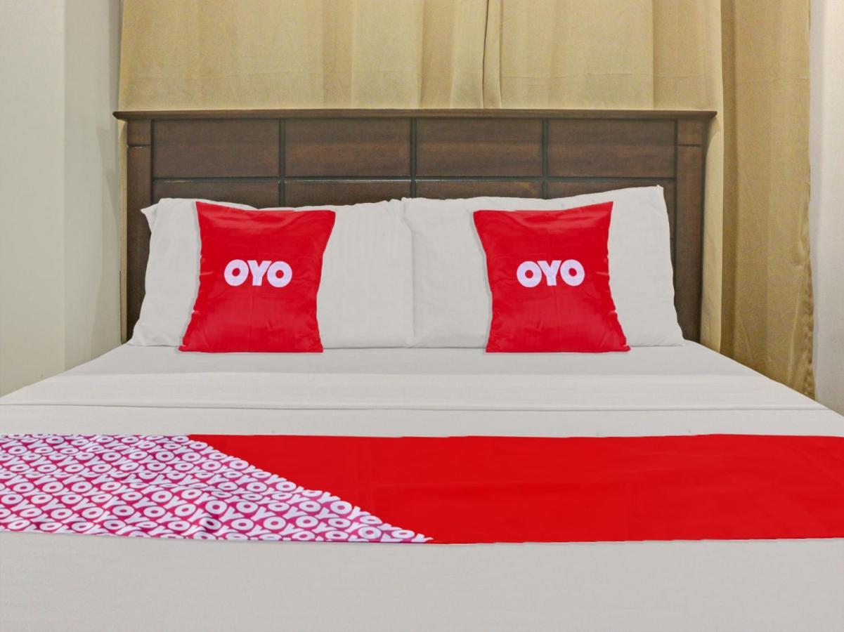 Oyo 831 Casa Maria Hotel Manila Luaran gambar
